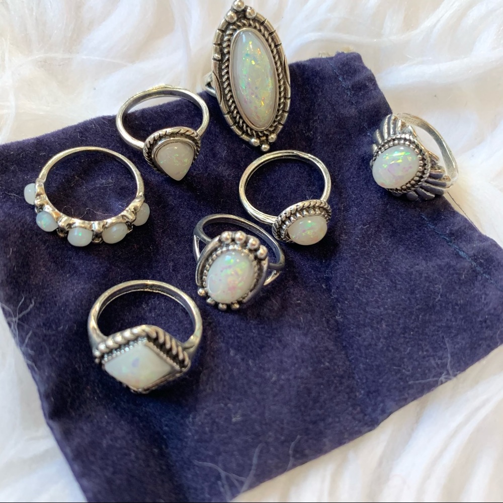 7 Rings - Picture 1 of 2